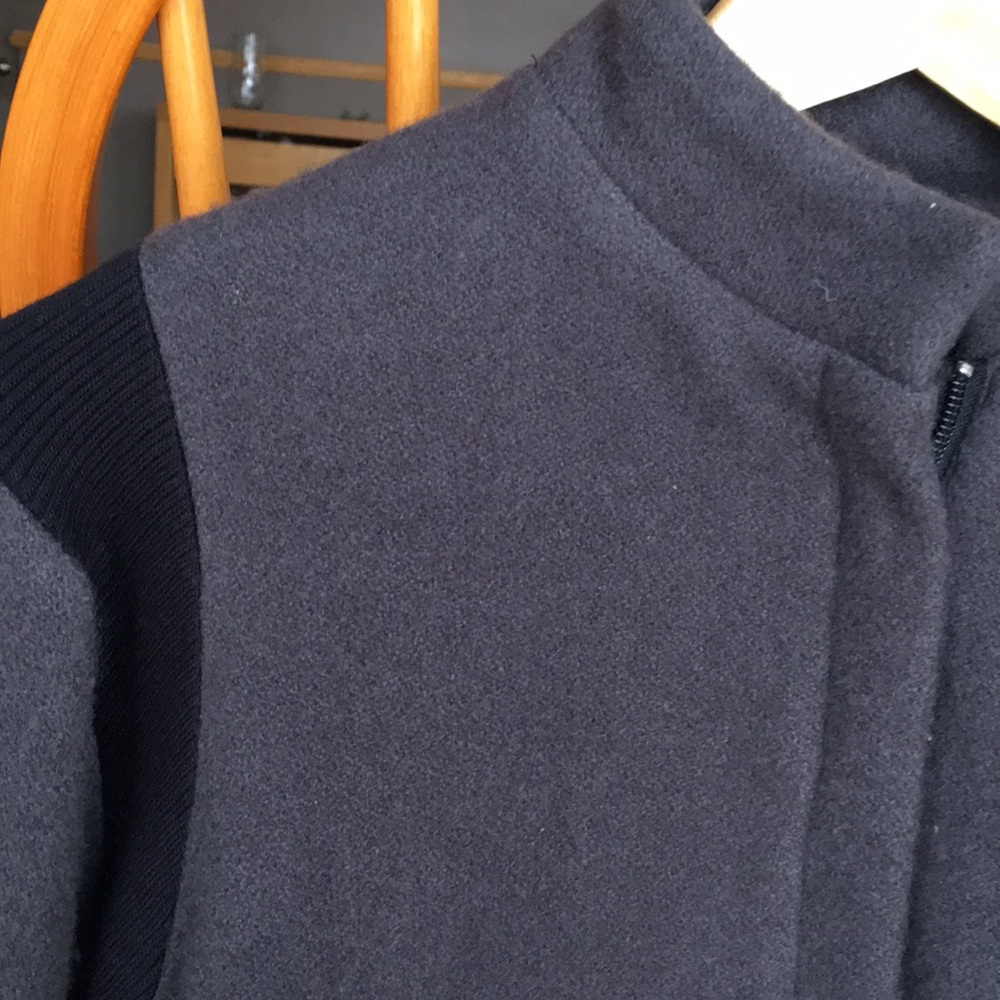 Thieves organic Melton merino wool puff sleeve jet - Picture 4 of 4